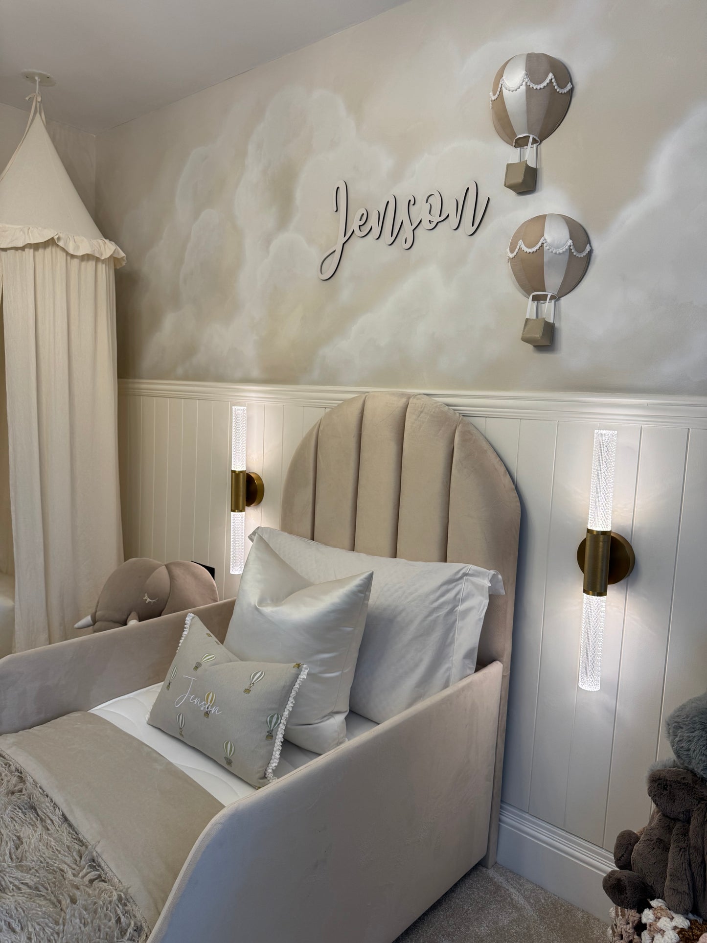 Arlo Luxury Bed