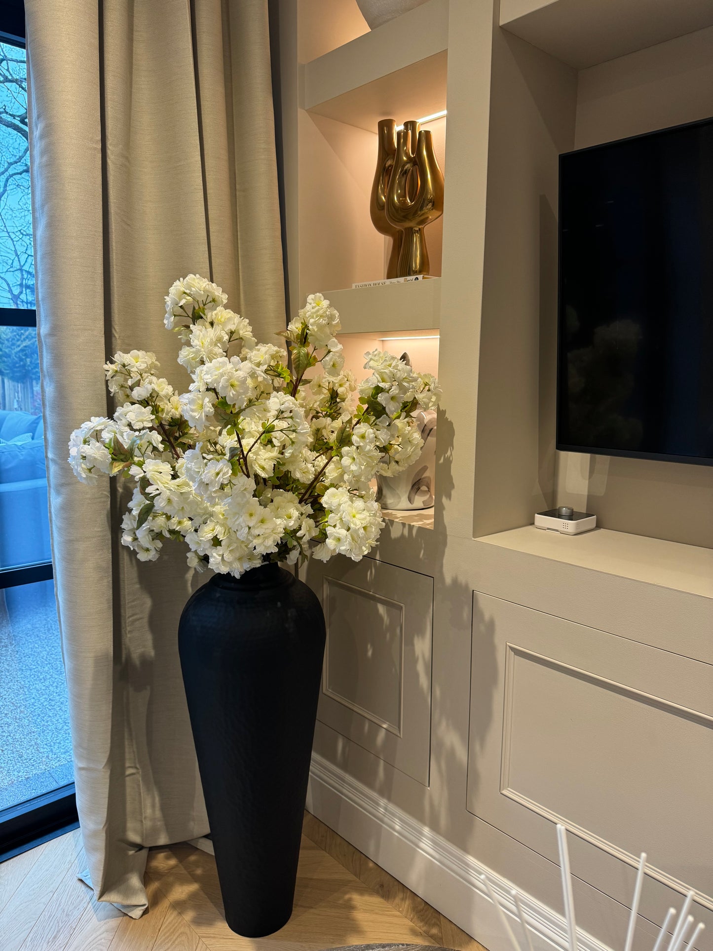 White Full Blossom Stem