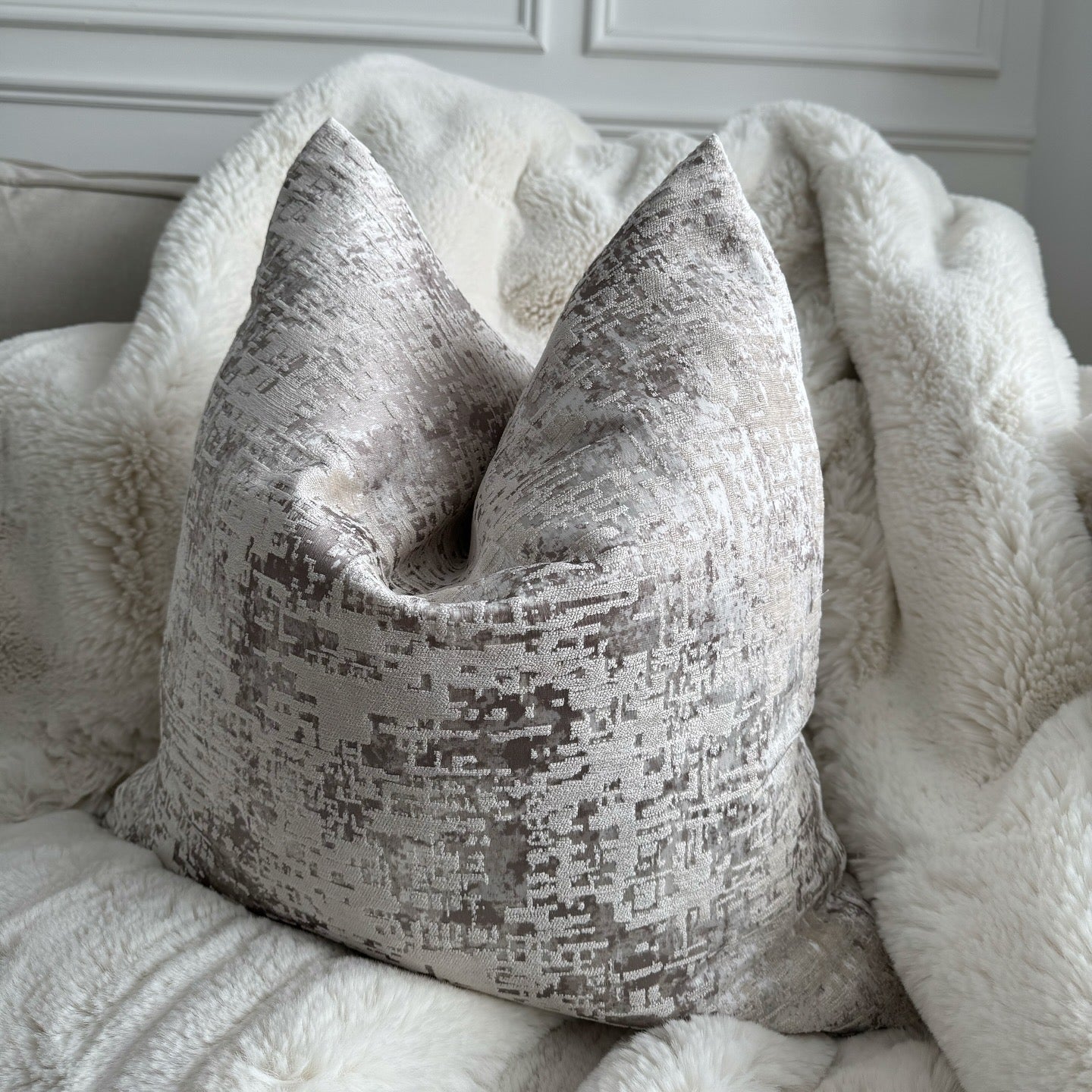 Sheraton Greige 20” Cushion