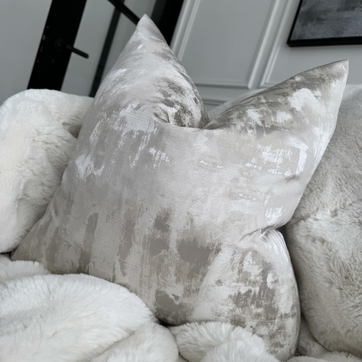 Hades 22” Brushstroke Effect Cushion