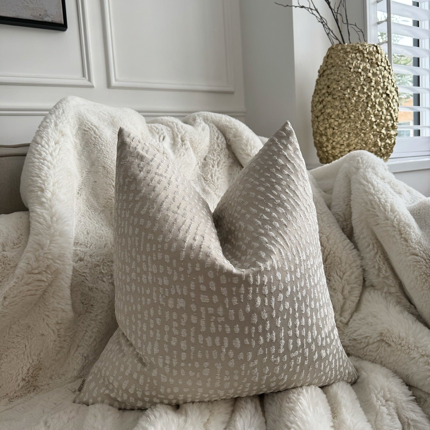 Louella Cream Textured 20" Cushion