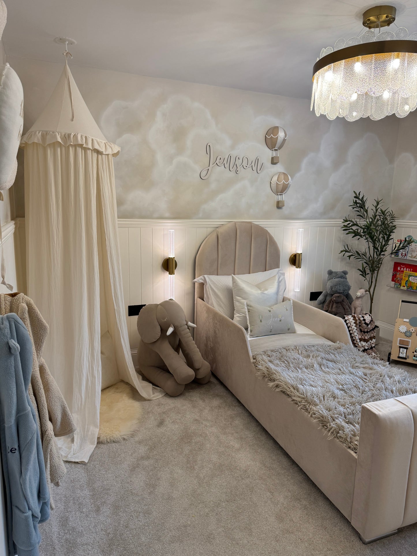 Arlo Luxury Bed