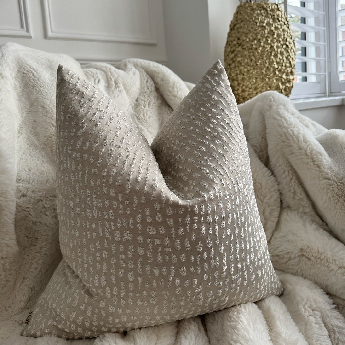 Louella Cream Textured 20" Cushion