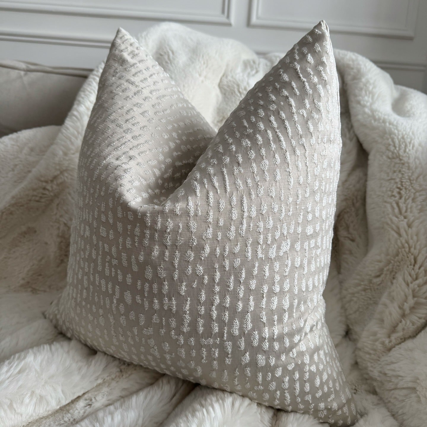 Louella Cream Textured 20" Cushion