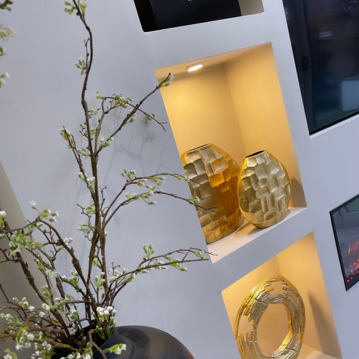 Anouska Gold Round 26cm Vase - PRE ORDER