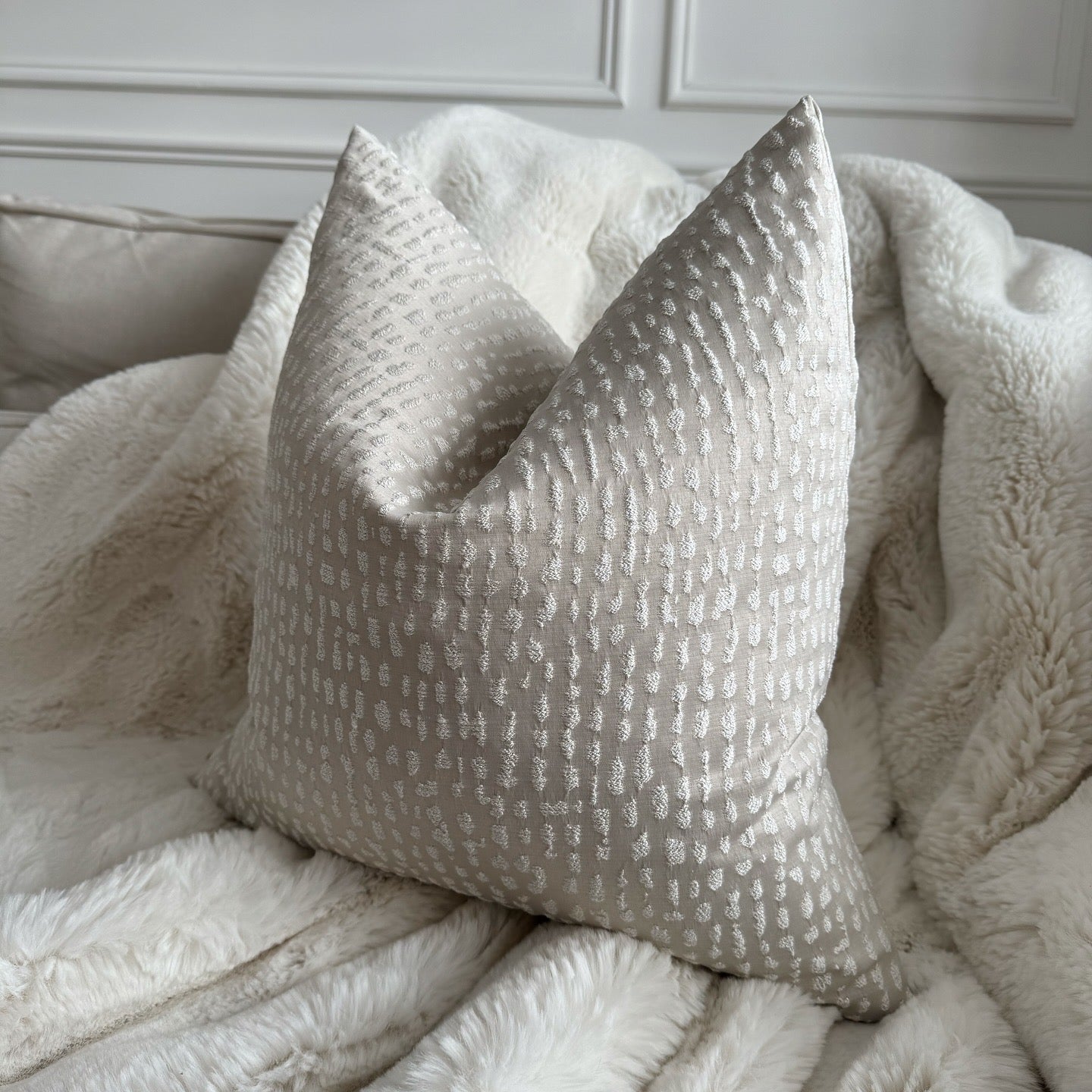Louella Cream Textured 20" Cushion