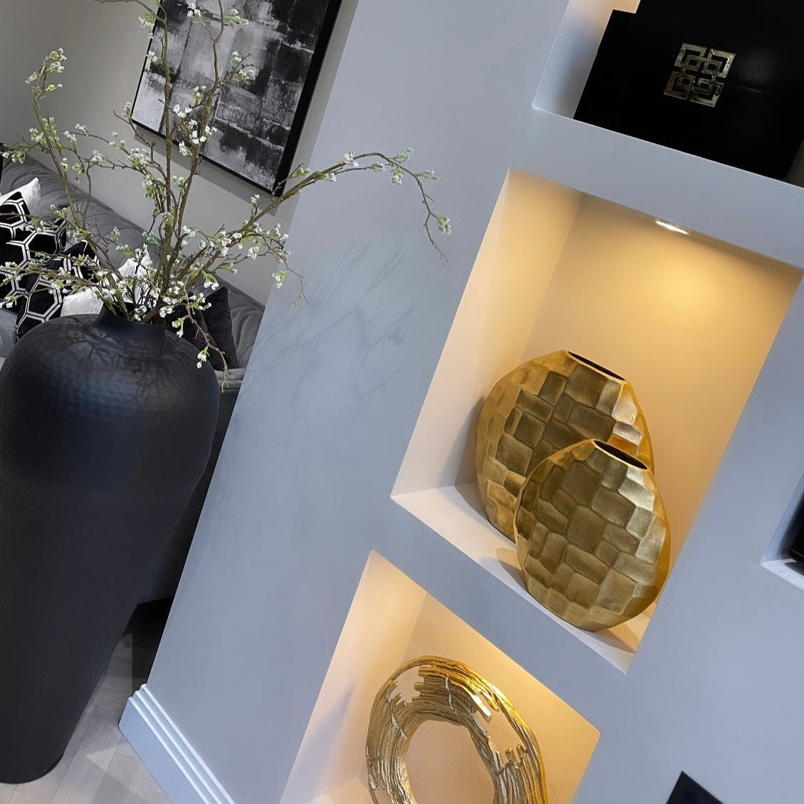 Anouska Gold Round 26cm Vase - PRE ORDER