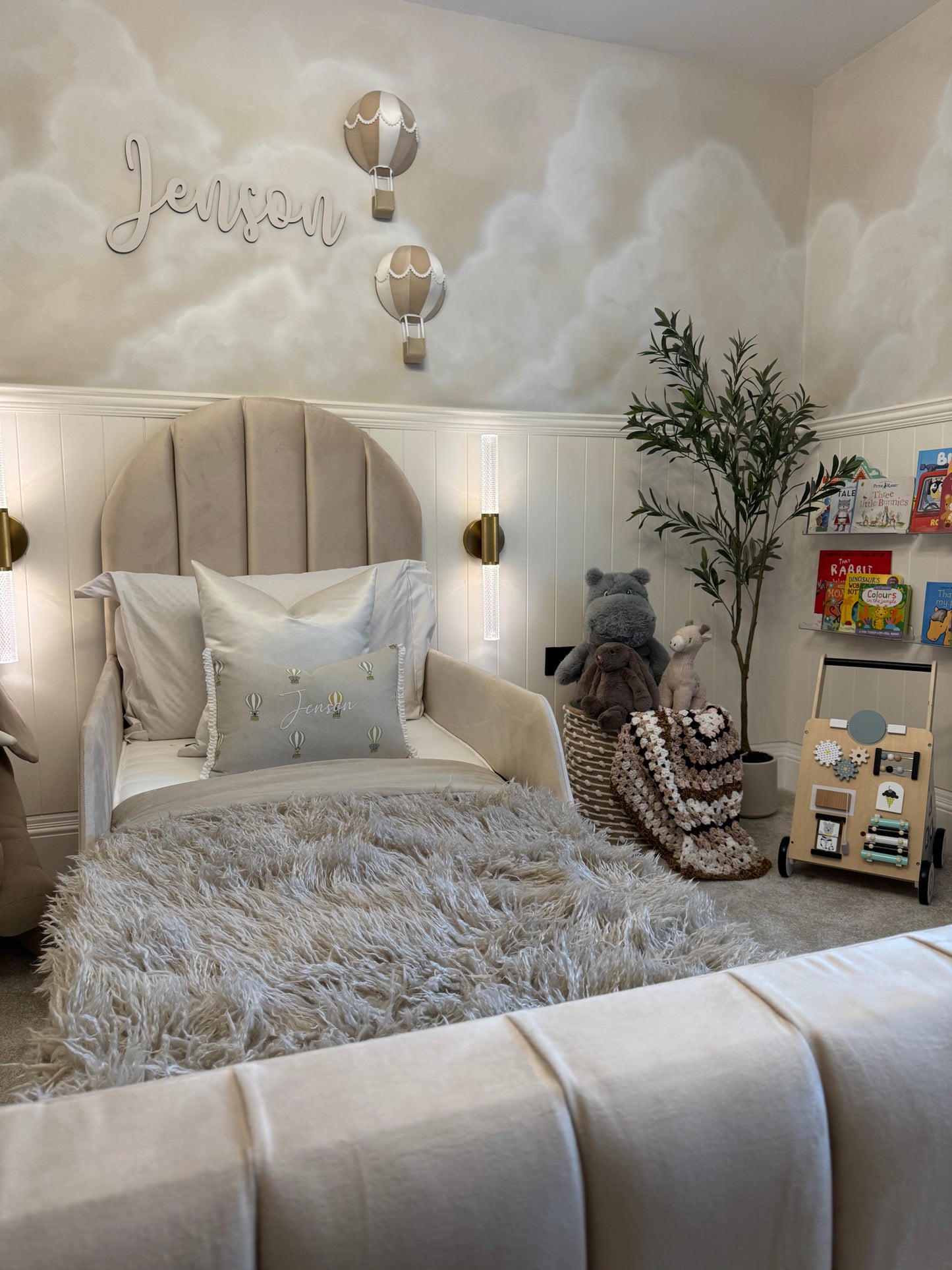 Arlo Luxury Bed