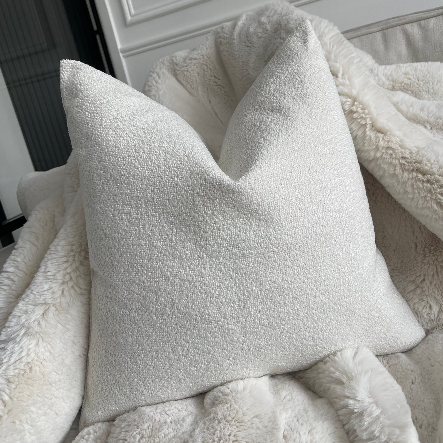 Cephalonia Ivory Boucle 20" Cushion