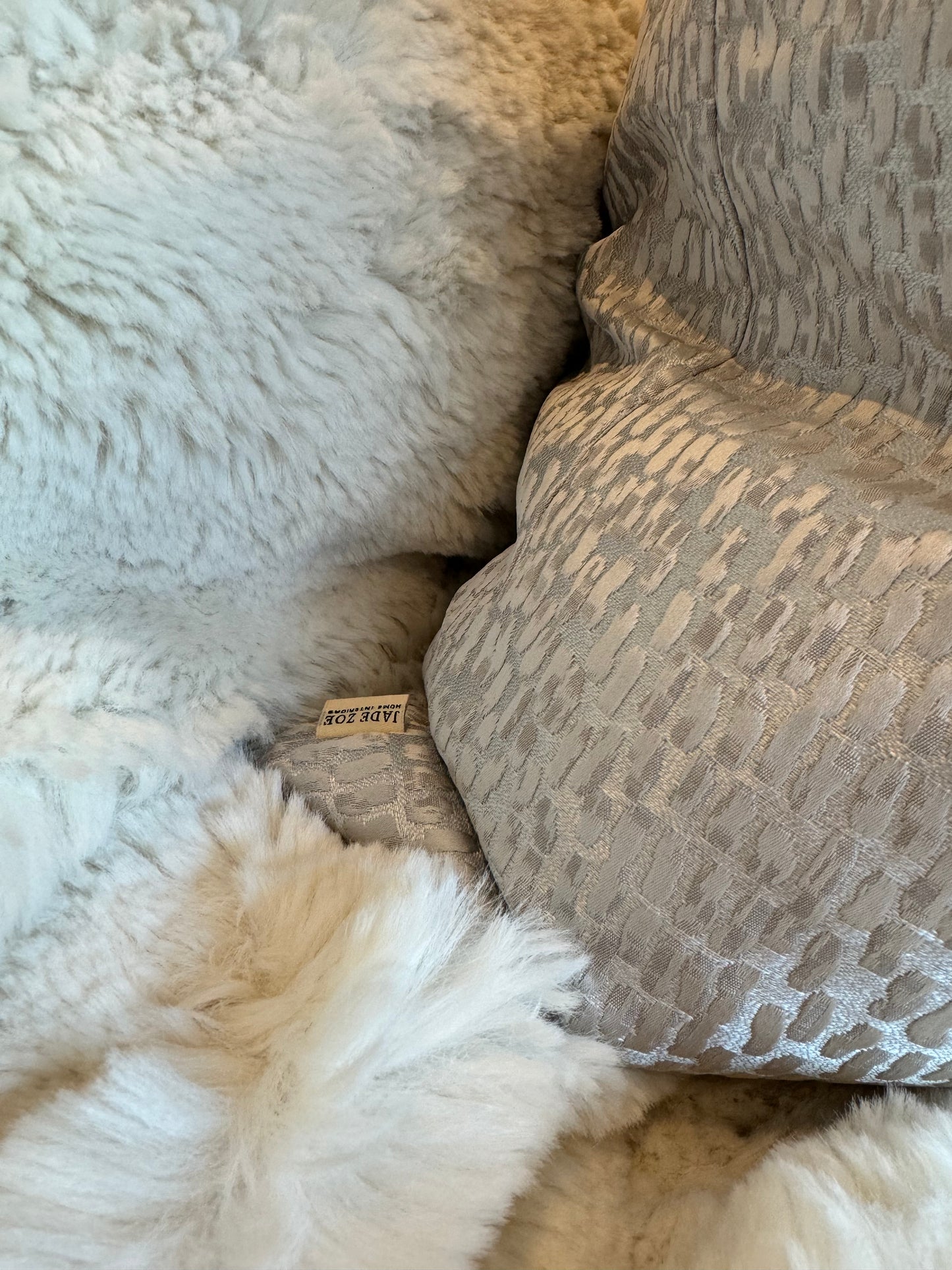 Moonbeam Textured 20" Cushion