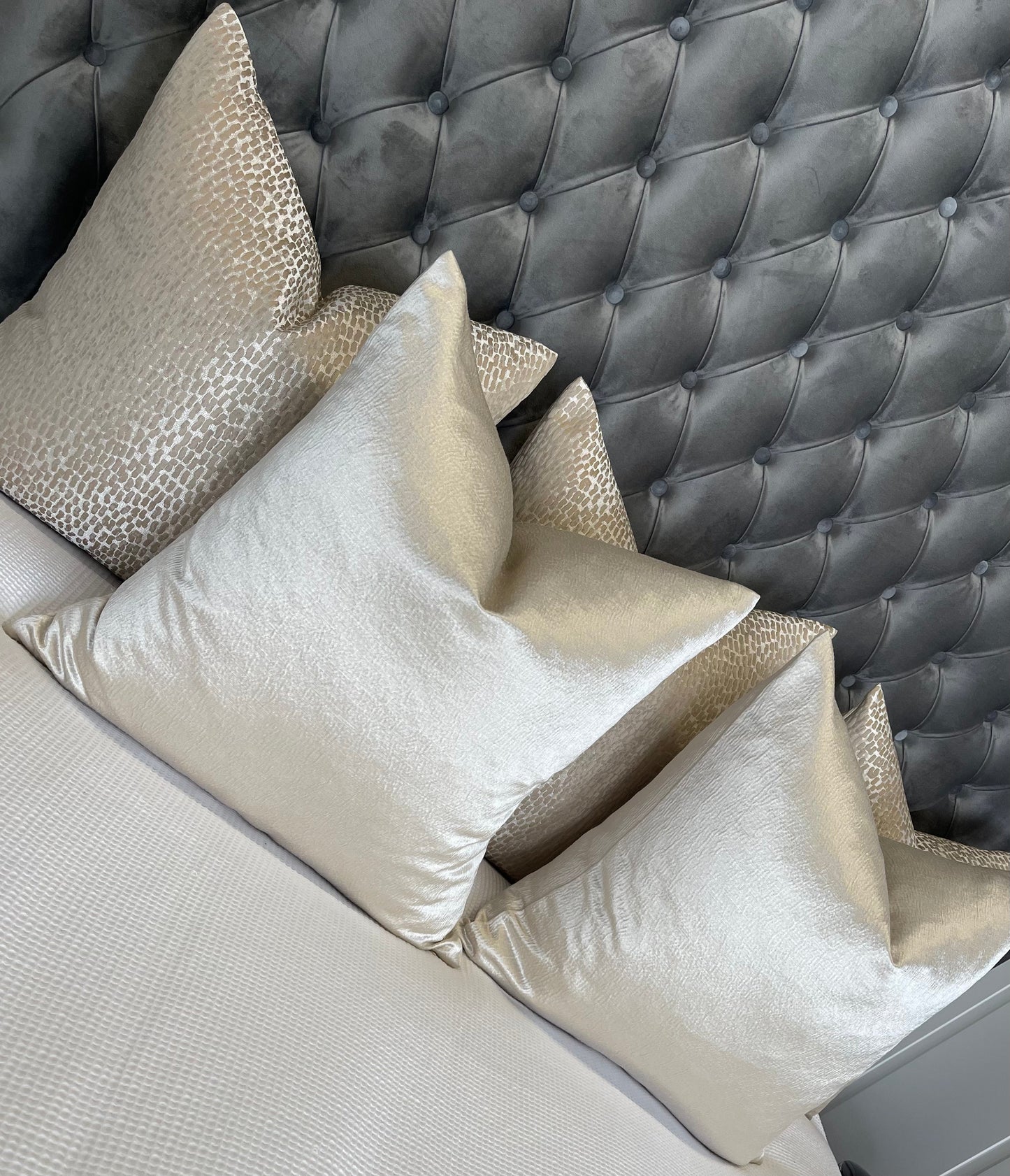 Ariel Light Putty Sheen 22” Cushion