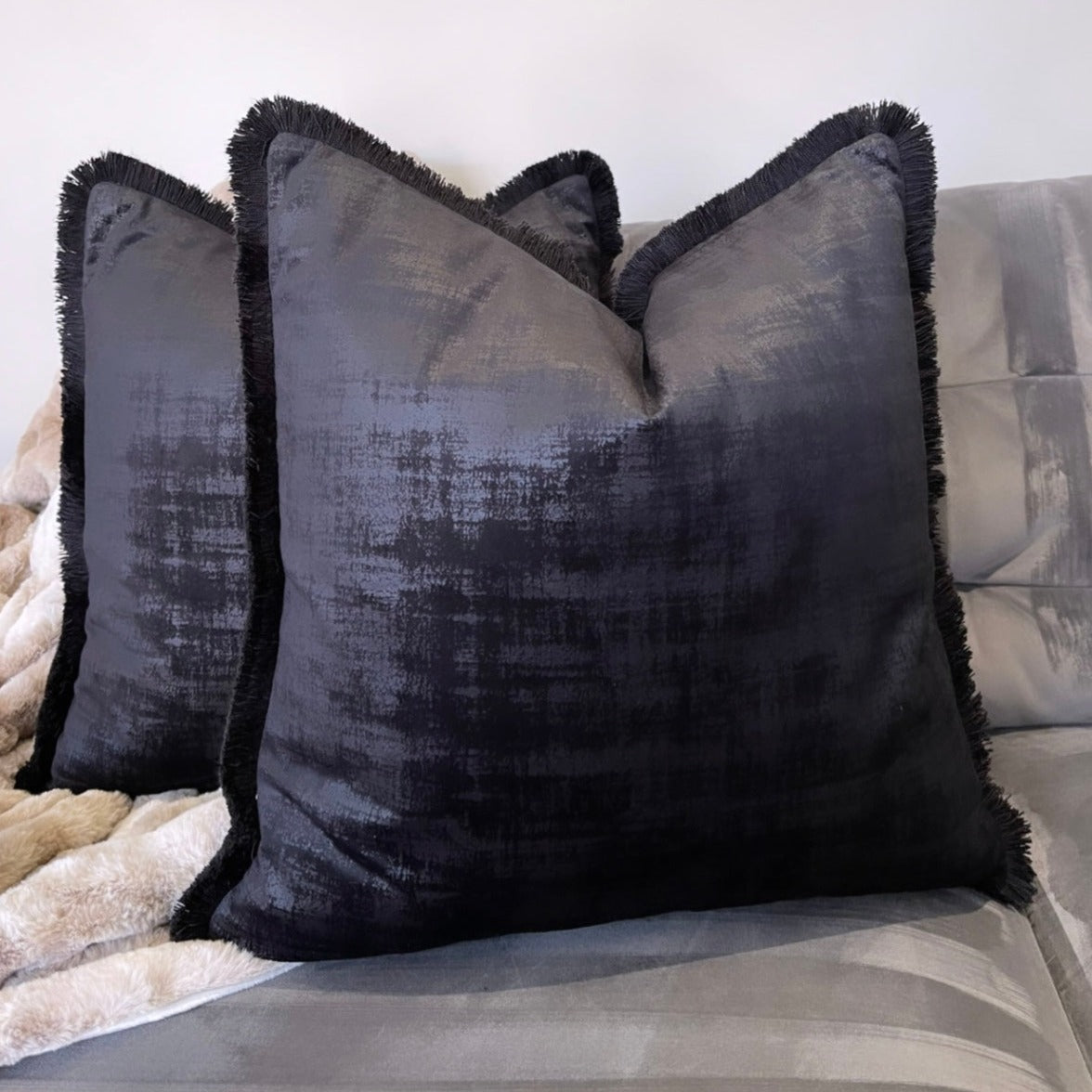 Jamila Black Fringed 18' Cushion