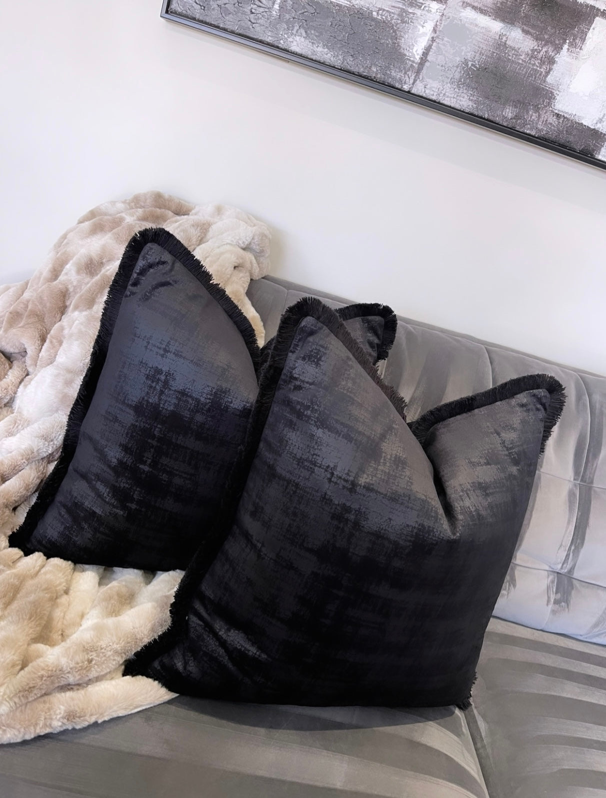 Jamila Black Fringed 18' Cushion