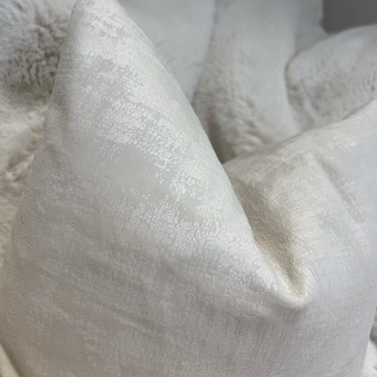 Chelsea Ivory 13" Cushion