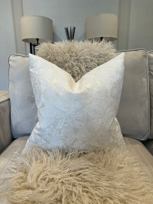 Aurora Pearl Frost 20" Cushion