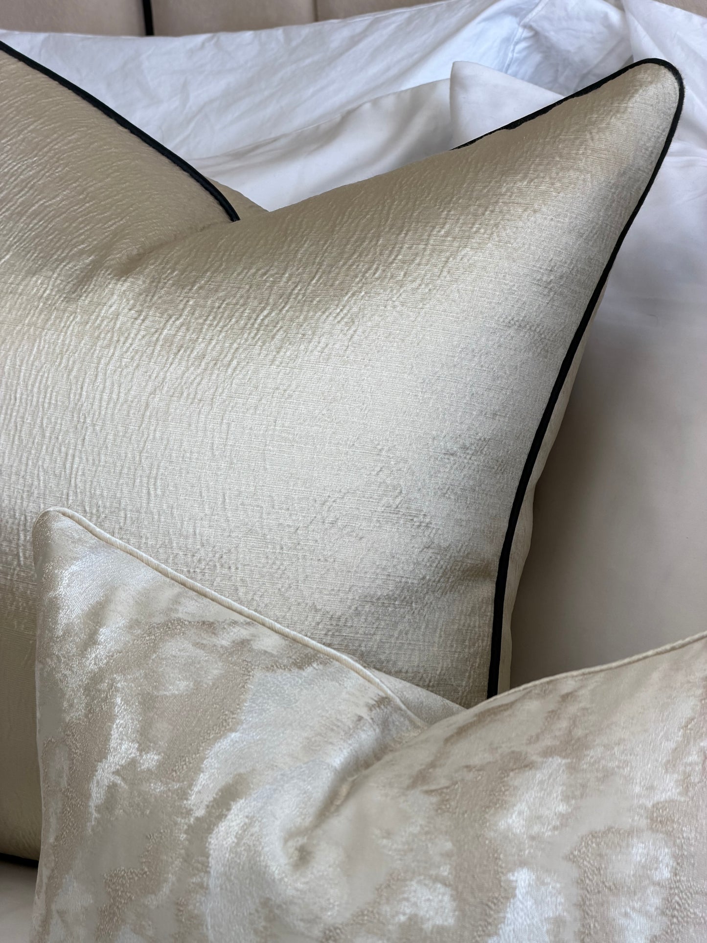 Porto Luxury Piped Cushion