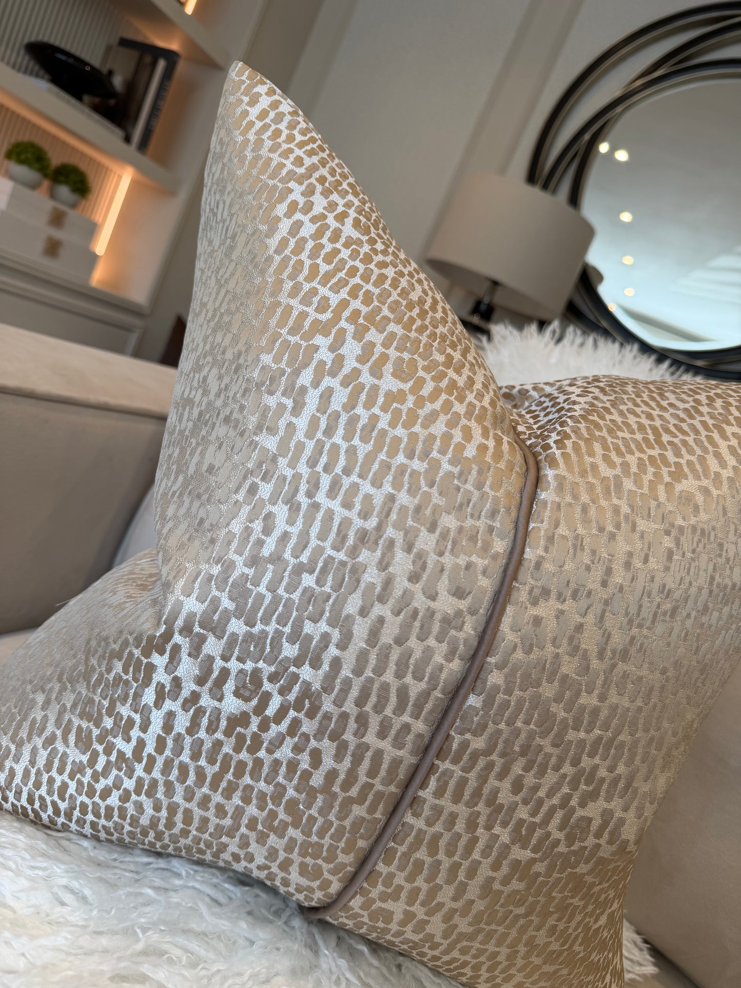 Elara Luxury Cushion