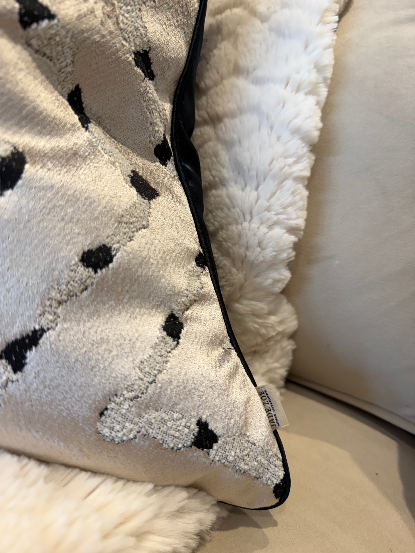 Elara Piped Luxury Cushion