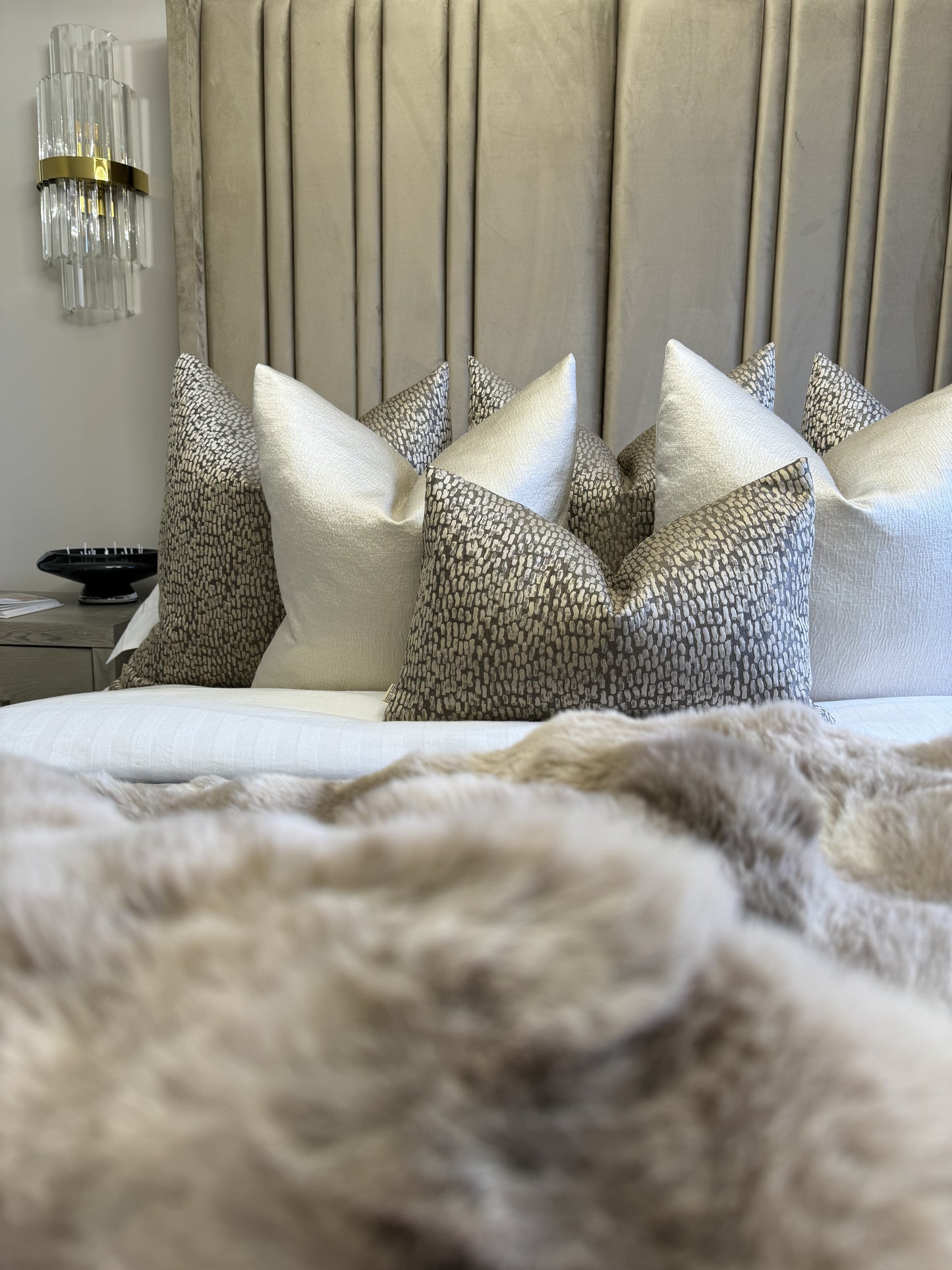 Verona Faux Fur Luxury Throw