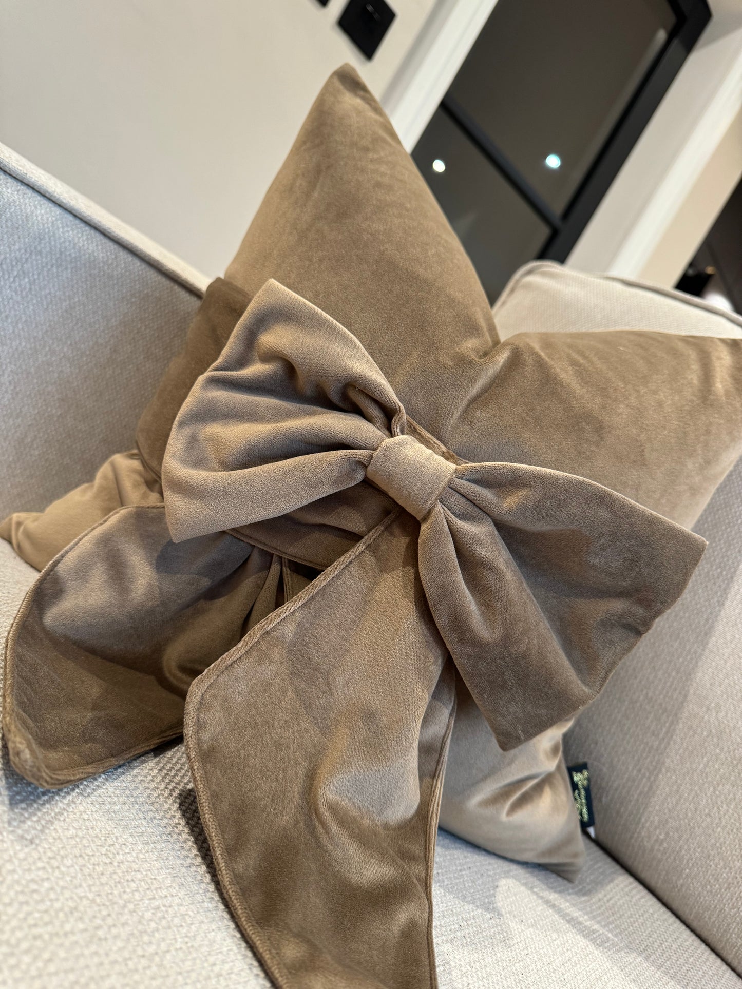 Taupe Velvet Bow 18" Cushion